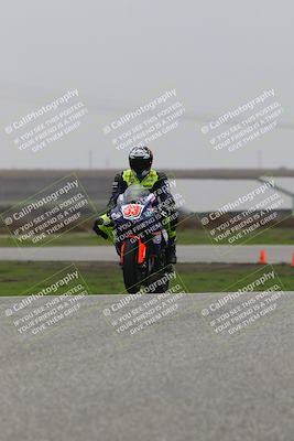 media/Nov-29-2025-TrackDaz (Sat) [[10ae2d9bce]]/C Group/Session 4 (Wheelie Bump)/